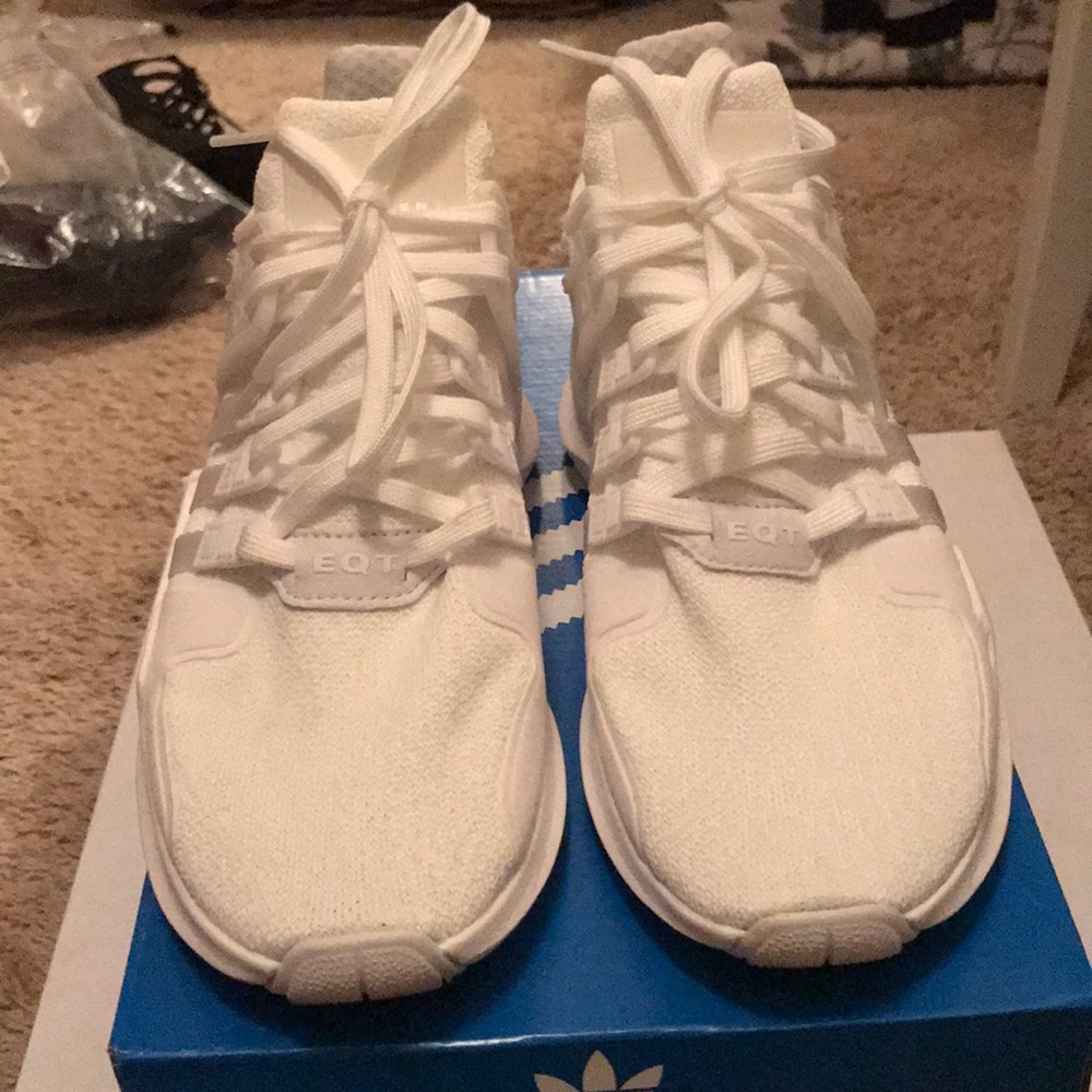 Adidas Sneakers